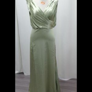 Elegant Green Evening Gown